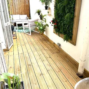 Hyper Center With Terrace Inclus 2 Stand Up Paddle , Nice France
