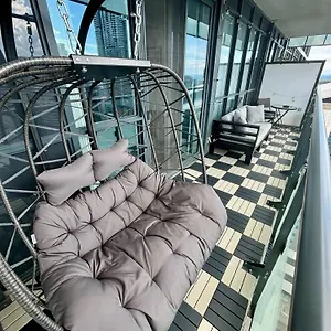 Stylish At 300 Front Street W Apartment