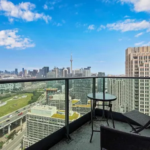 2 Bedroom Waterfront Downtown W/ Free Parking Toronto
